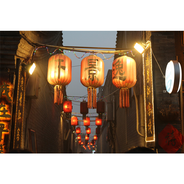 Luz de inundación LED Solor de 4000 lm con diseño impermeable y